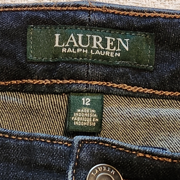 (SOLD) LAUREN RALPH LAUREN Modern Straight Curvy Jeans. Women's Size 12. 💙 - Picture 7 of 16